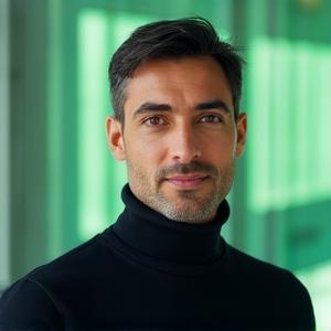 Altar Seif - CEO ChronosCloak Systems